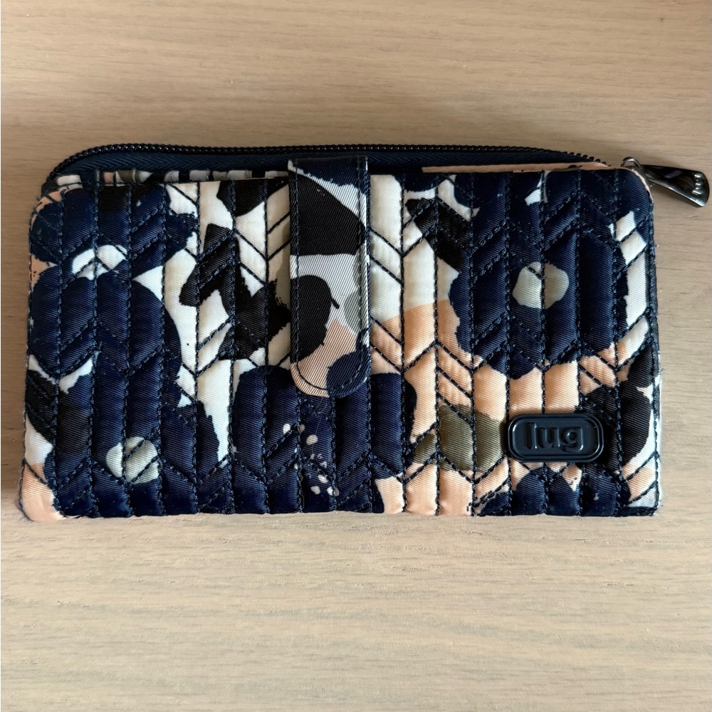 NWOT Lug Tram Wallet - Blue Floral